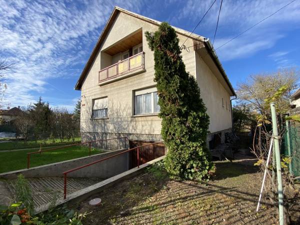eladó családi ház, Budapest, XVII. kerület